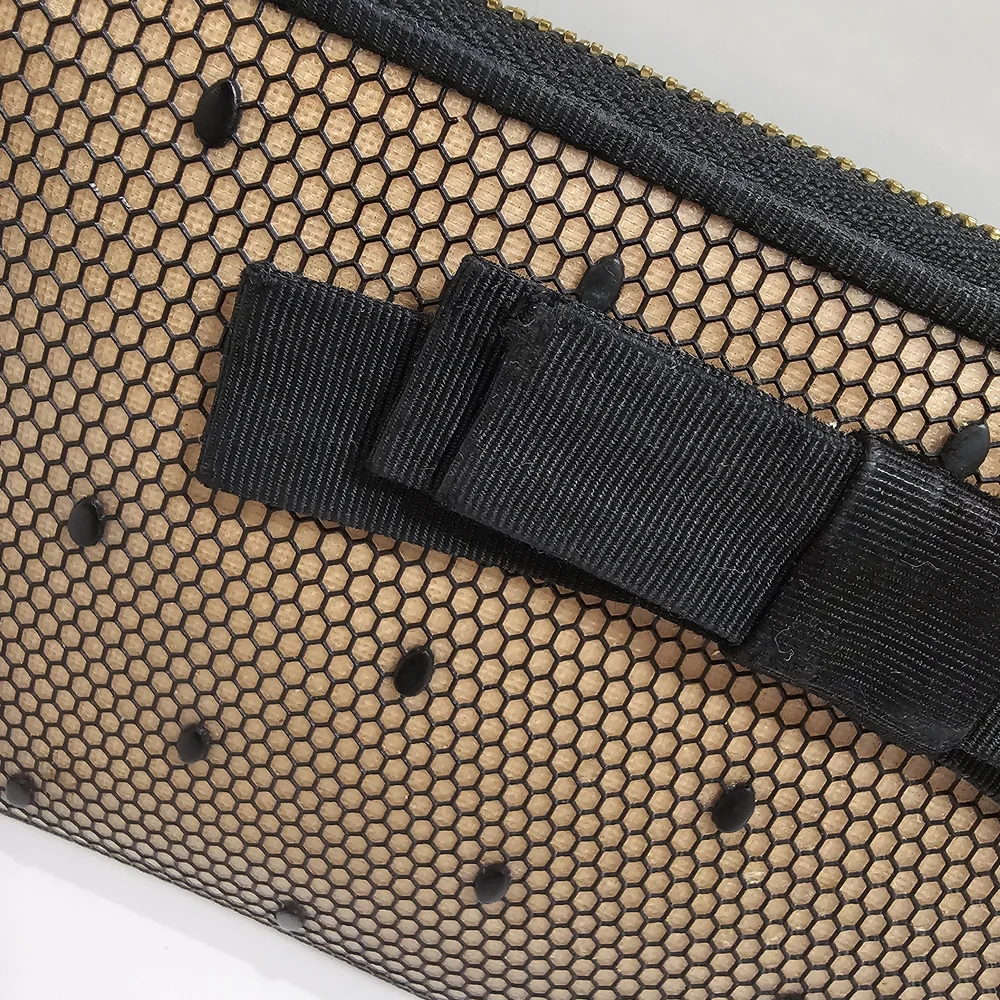 Valentino Nude and Black Bow Zip-Around Wallet - Picture 7 of 16